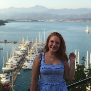 Meet your Posher, Jenna